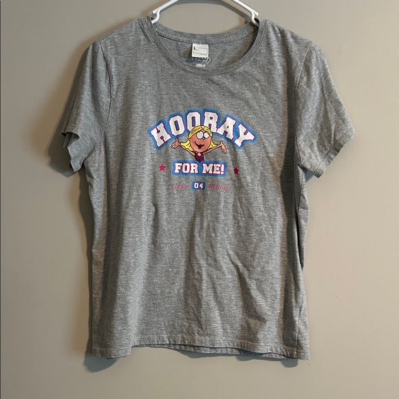 Disney Tops - Disney Lizzie McGuire Gray Graphic T-Shirt with ‘Hooray for me’ cartoon graphic